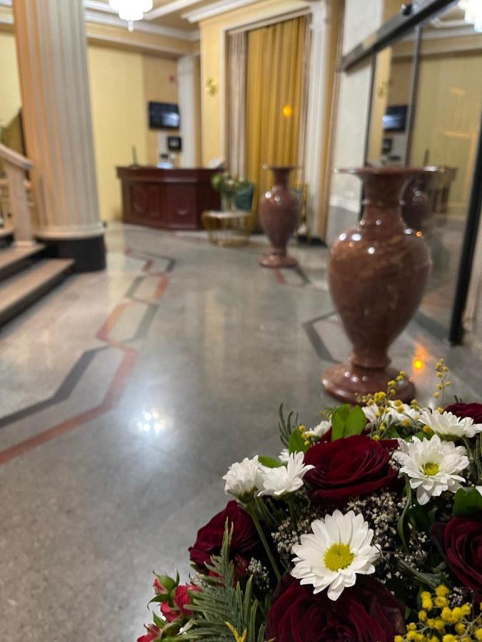 Joy Hotel Єреван Екстер'єр фото